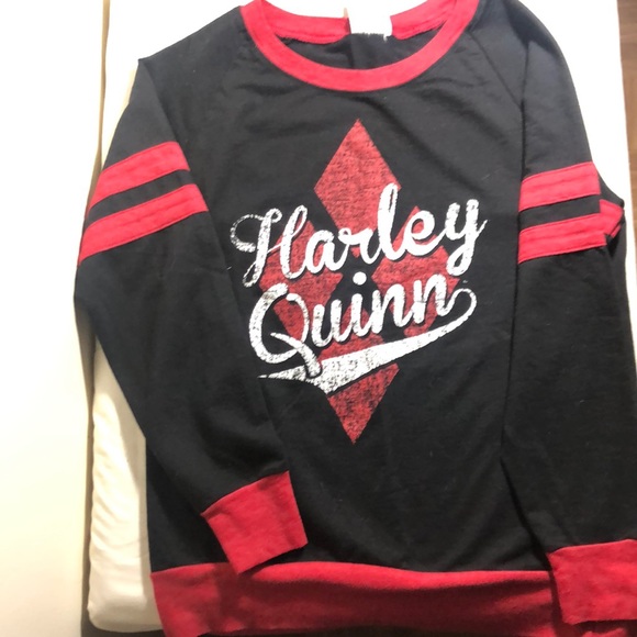 Med. Harley Quinn Sweat Shirt, & Hat - Picture 3 of 3